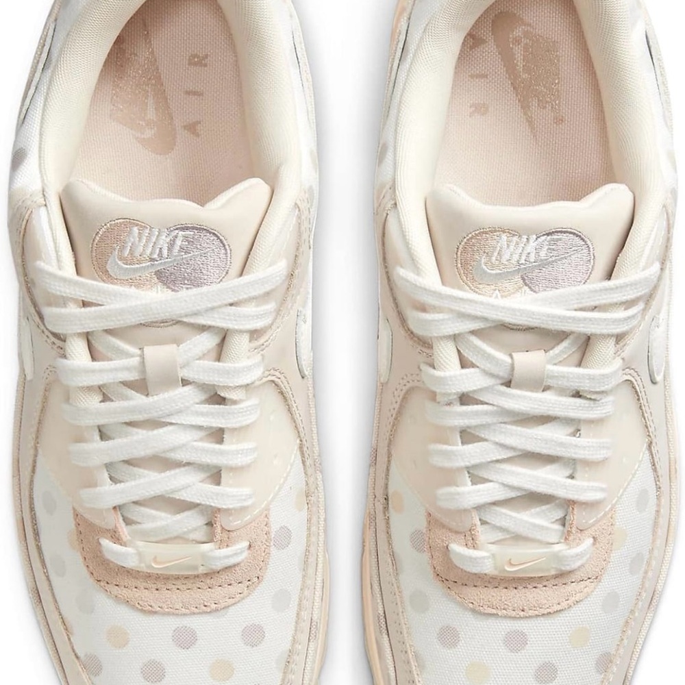 Nike Women's Polka Dot Cream Sneakers